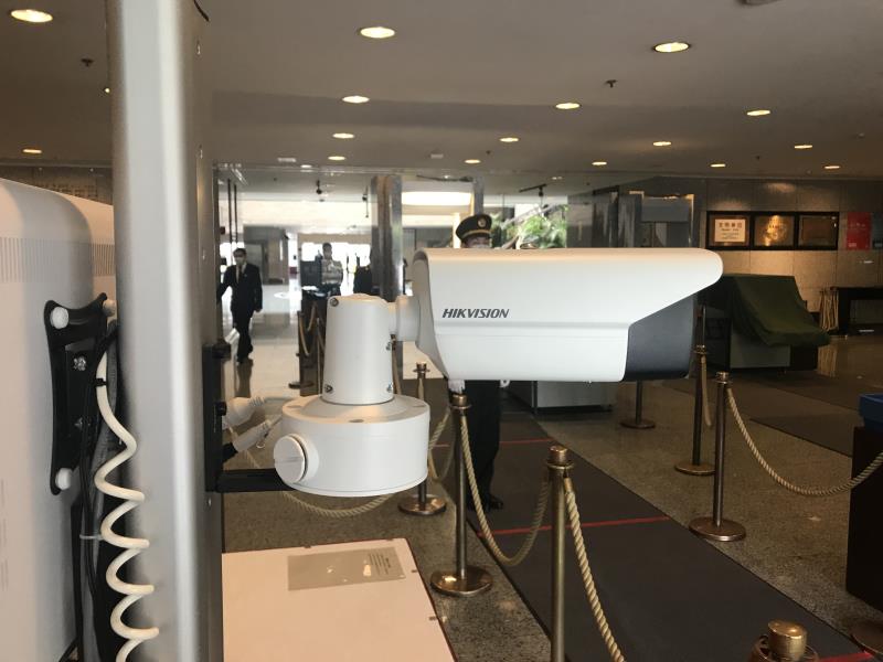2020抗击疫情，海康威视推出热成像测一体机 高识别 语音报警
